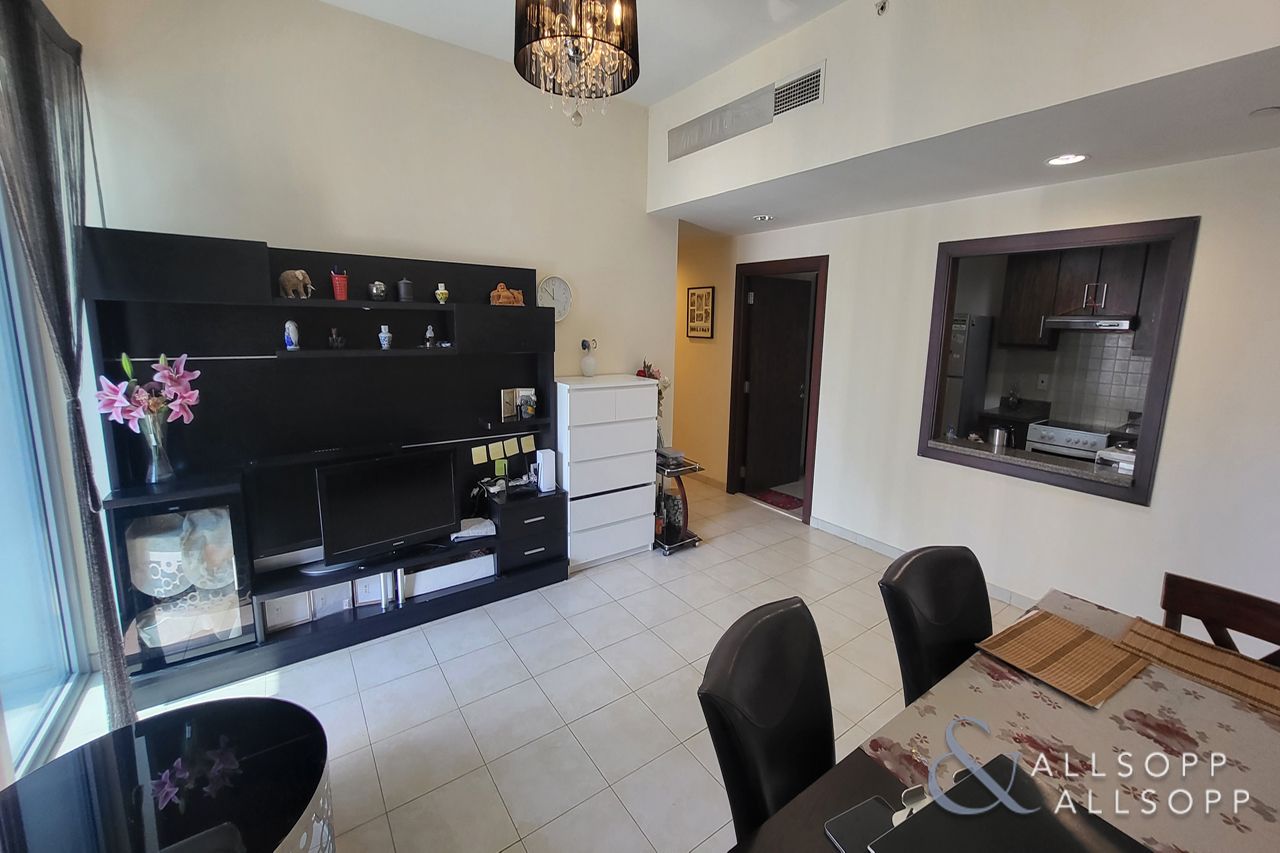 Vacant | Converted 3 Bedroom | Sea View