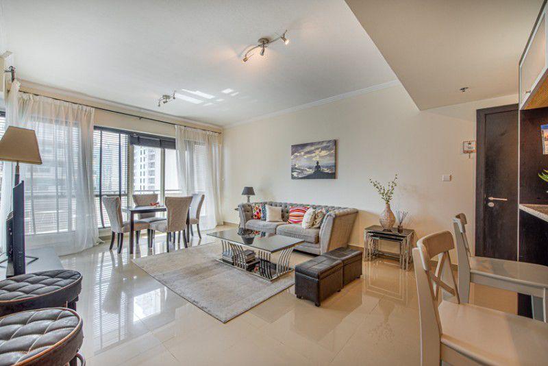 Emaar Build / 840.98 Sq Ft / High Floor / 1Bed