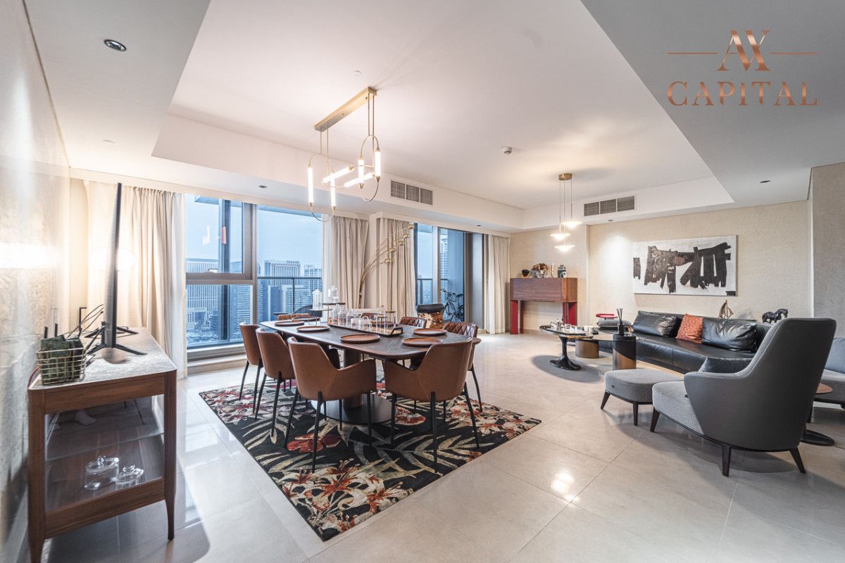 EXCLUSIVE | Top Floor | Full Marina View | Vacant