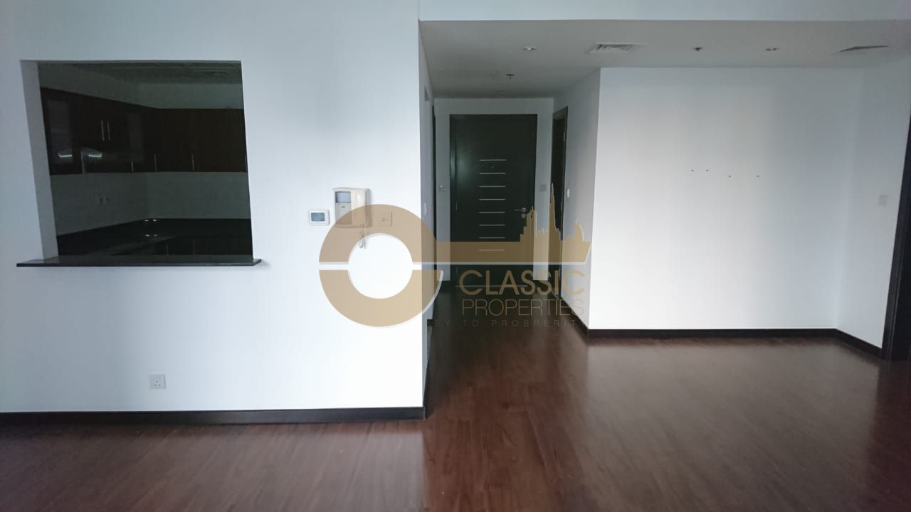 Hot Deal | 1 Bed | High Floor | Partial Lake View