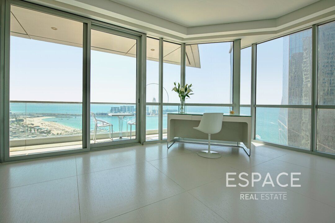 Exclusive|Furnished|Upgraded | Vacant 3BR