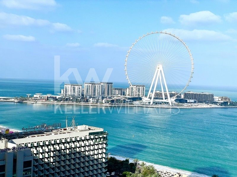Spacious upgraded 2 bedrooms with Sea and Marina view