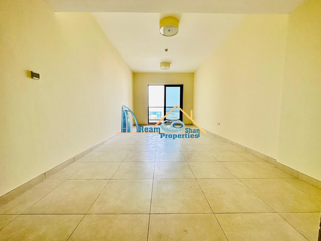 Huge Size 3-BHK with Maids Room All Amenities Available