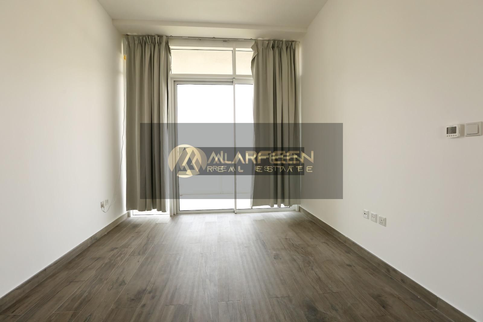 Luxurious 1BR | Road View | Call Now