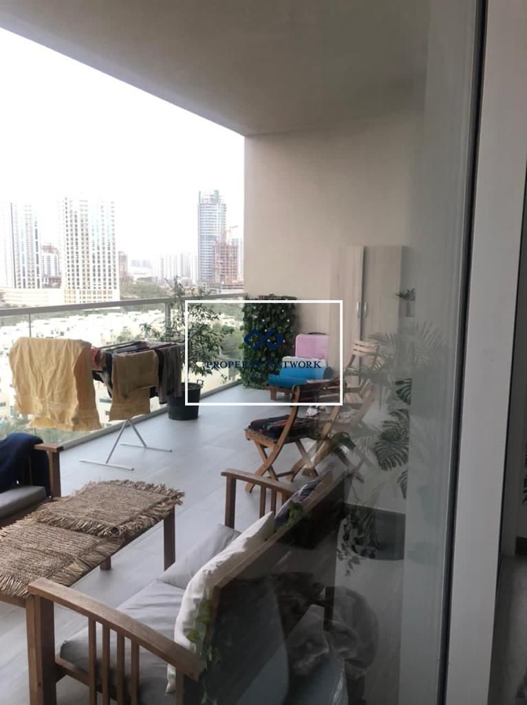 Bright and Spacious I Park View I Vacating soon