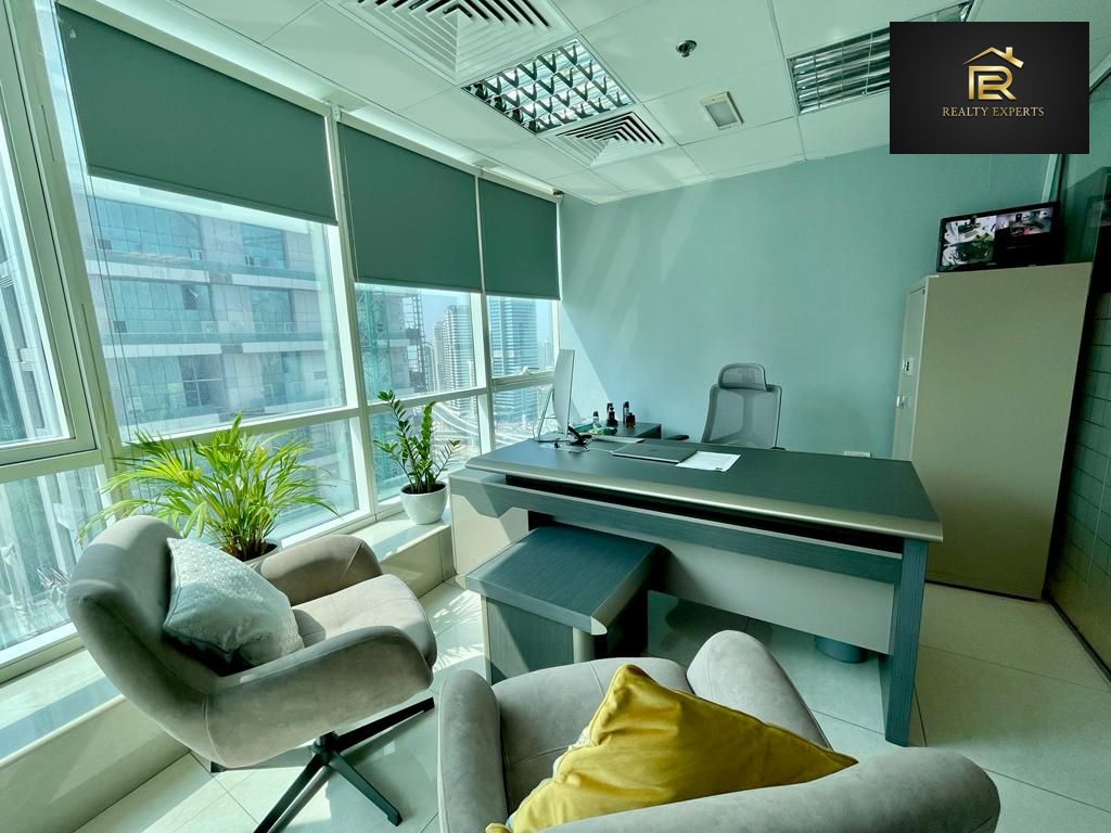Lake View | Tenanted | Close to Metro