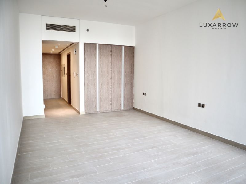 Vacant/Exclusive 03 Layout /Modern chic finishes