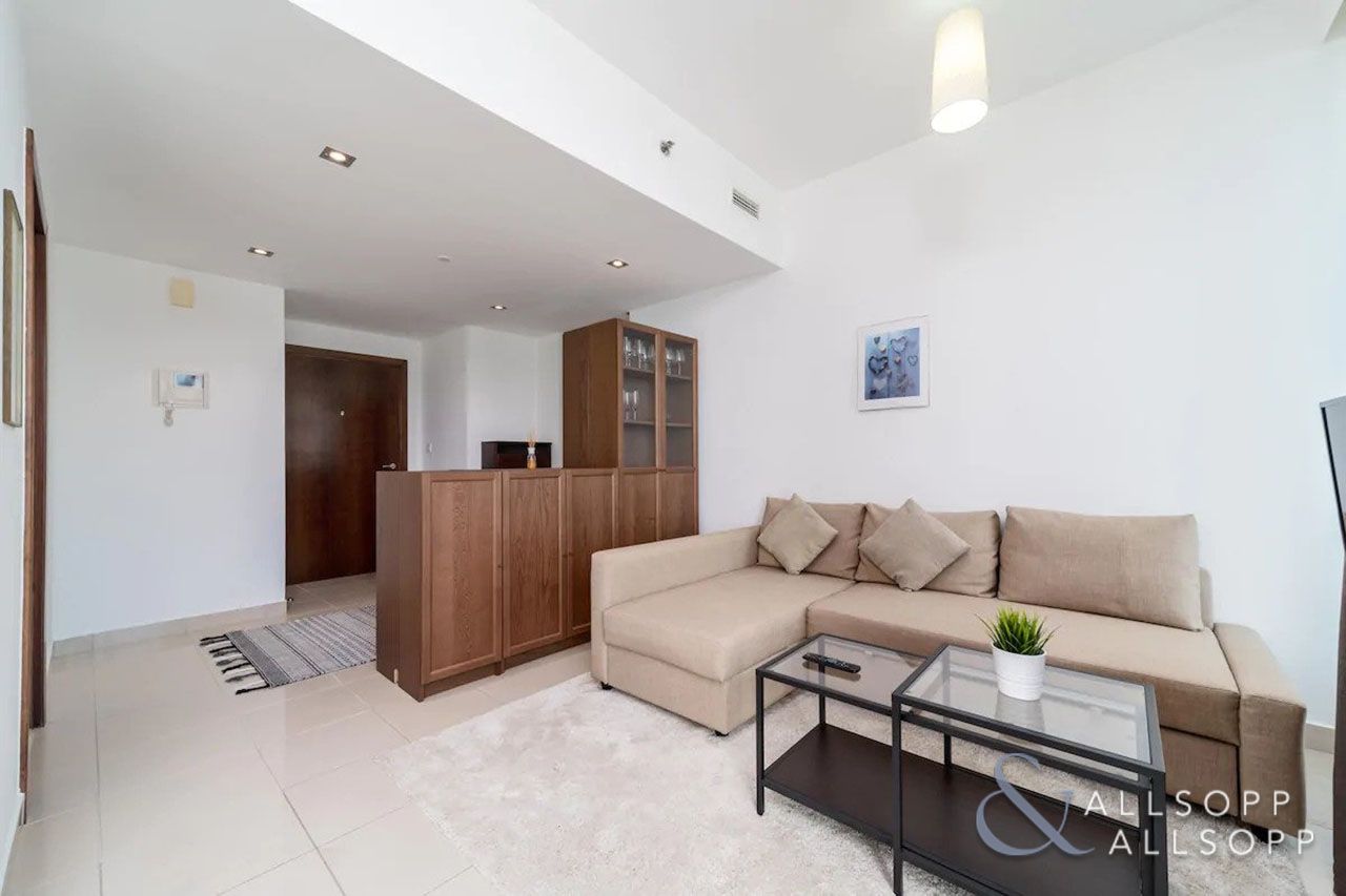 EMAAR | Vacant 1 Bed | Waterfront Community