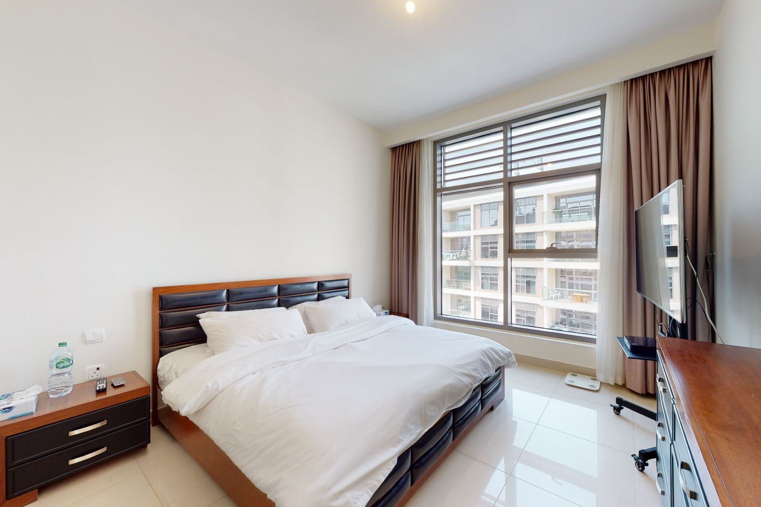 Exclusive | Vacant | Lagoon and Park Views