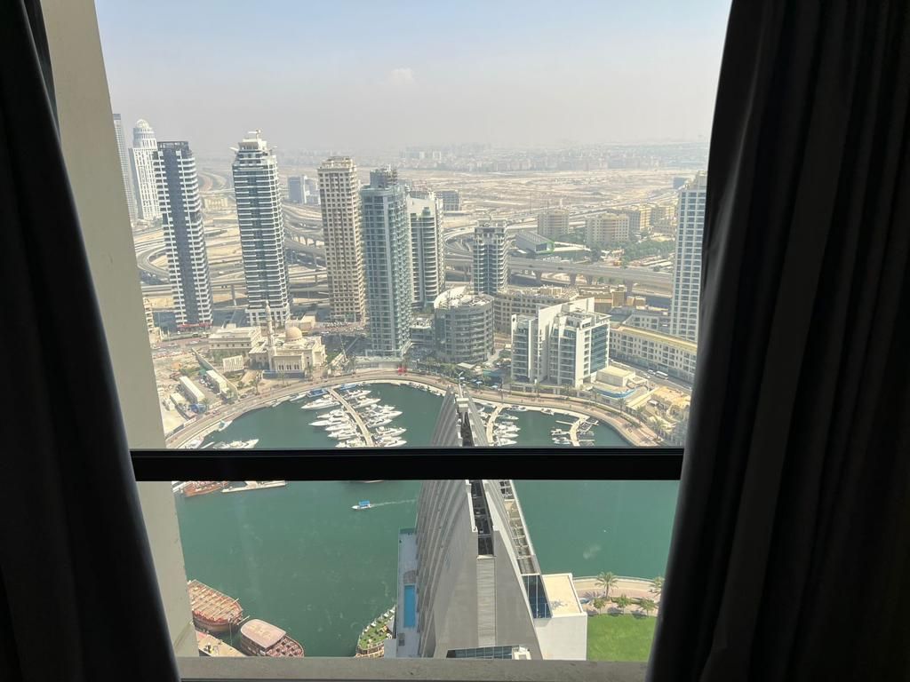 Best deal Vacant  || High Floor ||Marina and Sea View