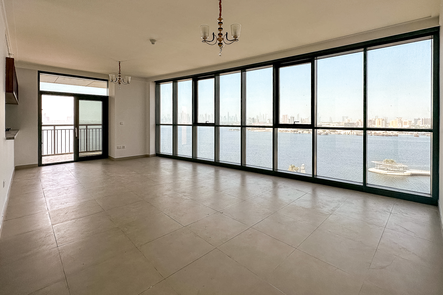 | 3 Bed+Maid | Unfurnished | Vacant Unit |