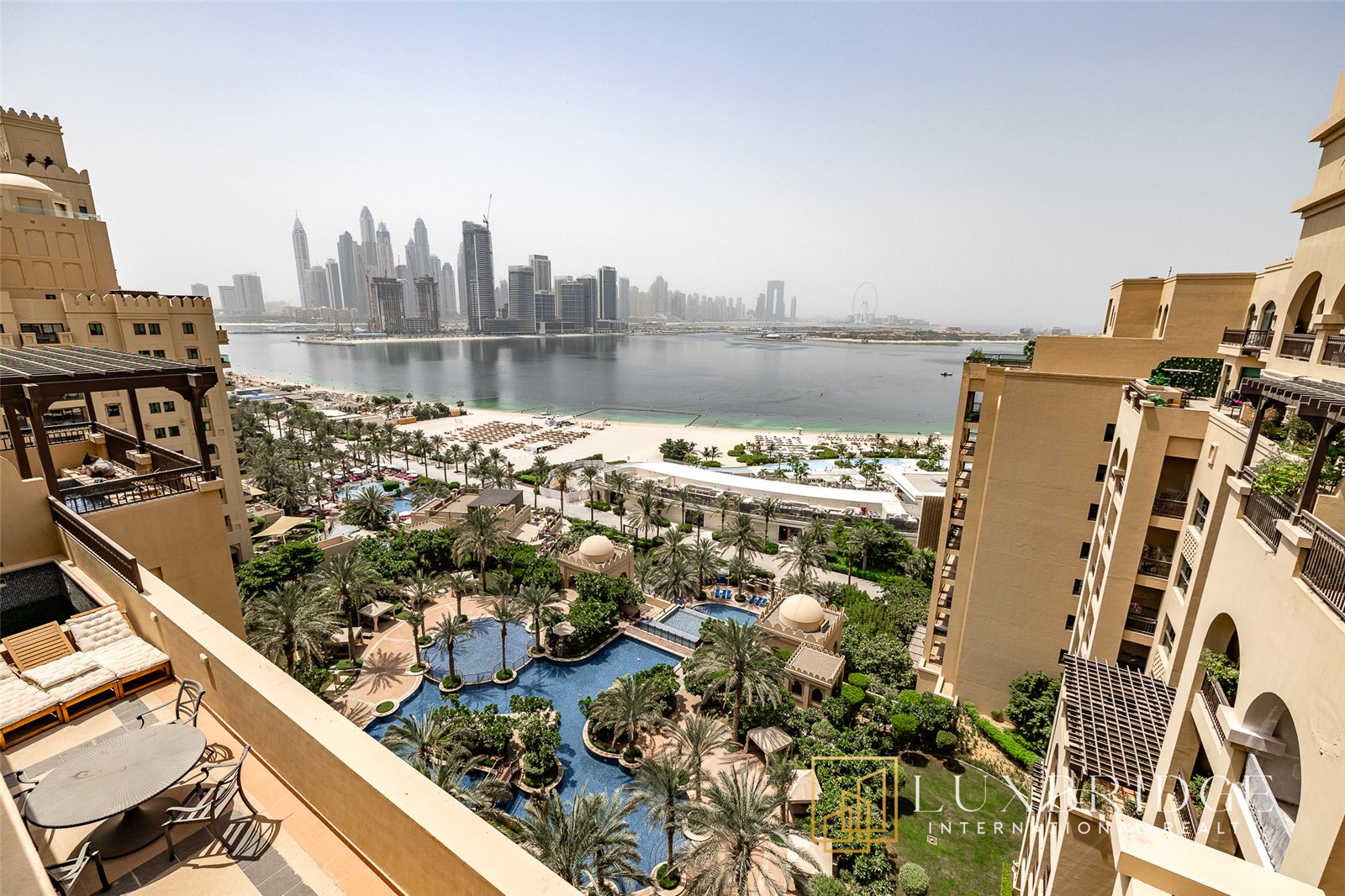 Luxury 4 Bedroom |High Floor | Palm View