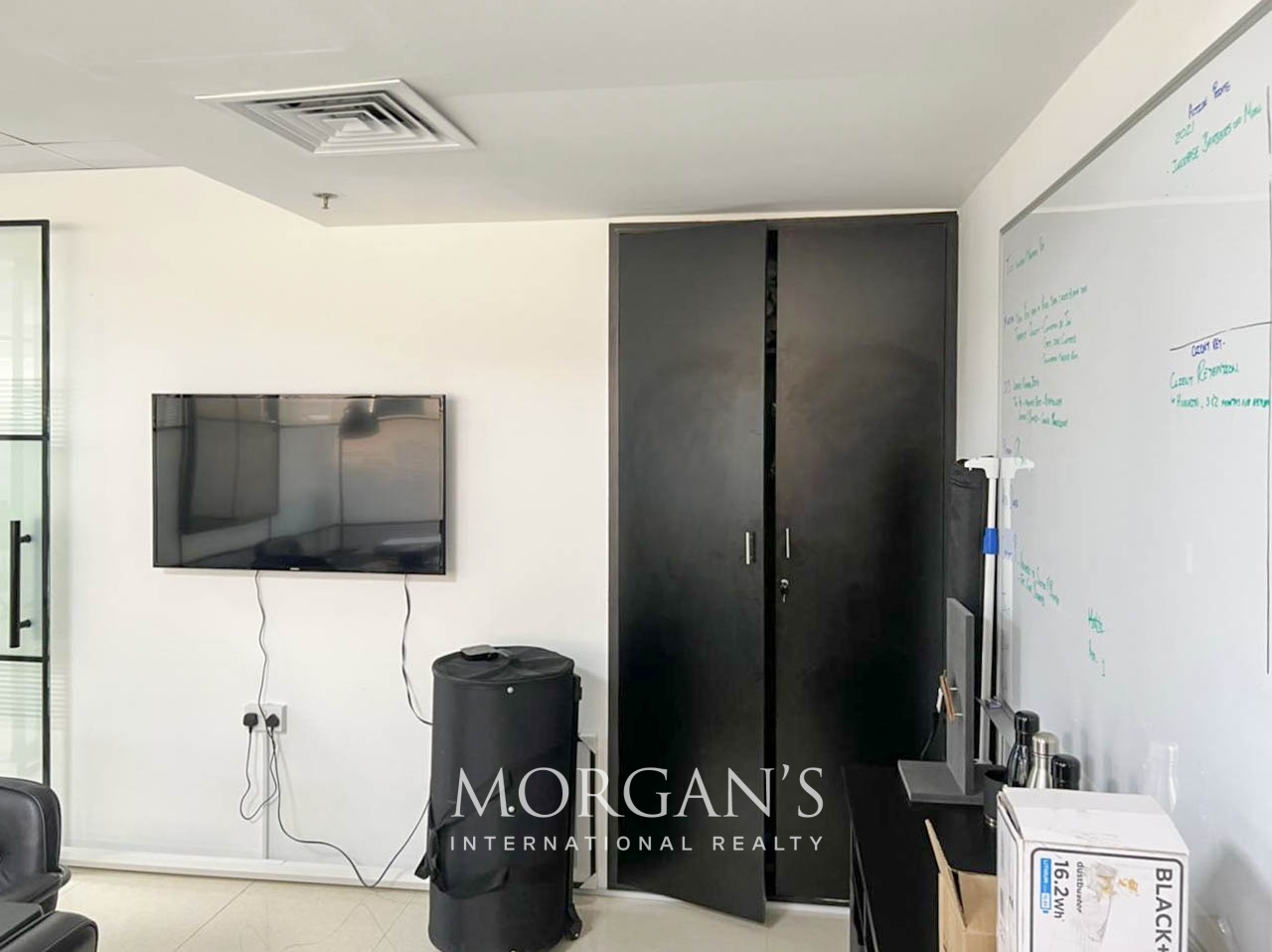 Office in Mazaya Business Avenue for Sale