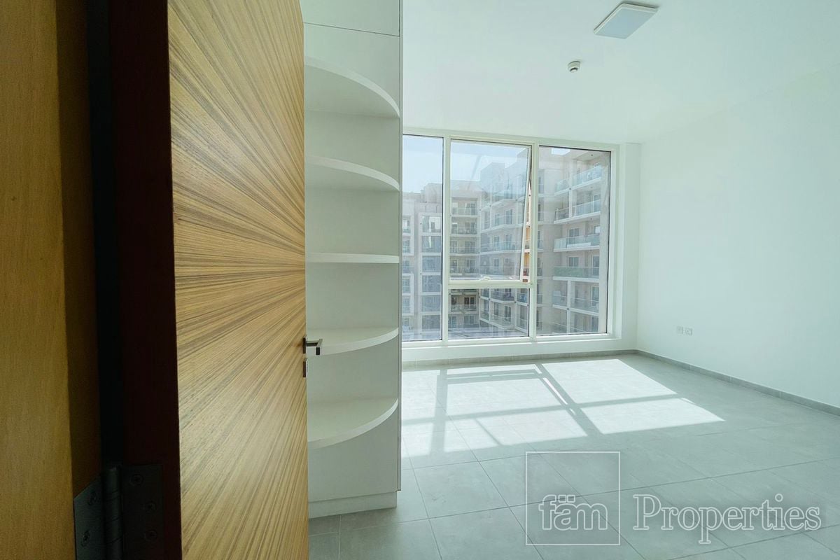 Ready to move| Spacious| Investment| End use