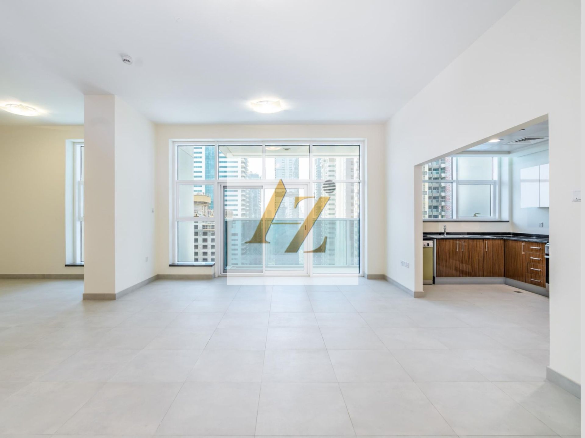 OPULENT 3BR + MAID ROOM | DUBAI MARINA & AL SEEL TOWER VIEW| READY TO MOVE