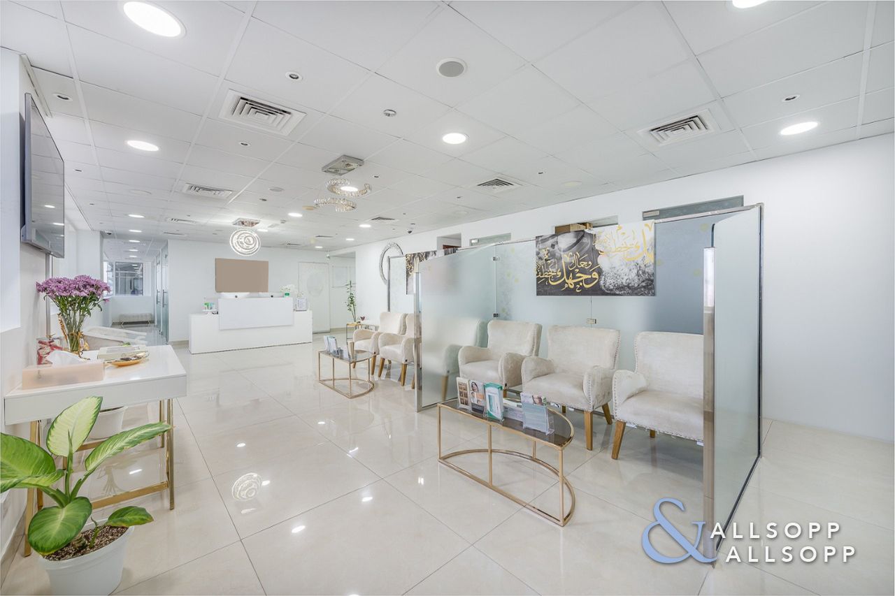 Vacant | Stunning Views | Prime Location