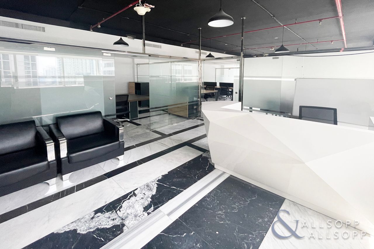 Vacant NOW | Furnished Office | 1018 Sq Ft