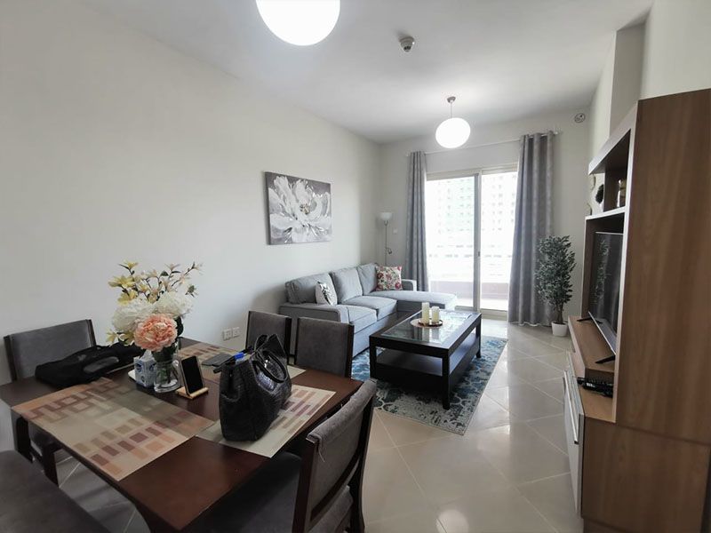 VACANT / RENOVATED | MAID ROOM | STORE | 2 BALCONIES