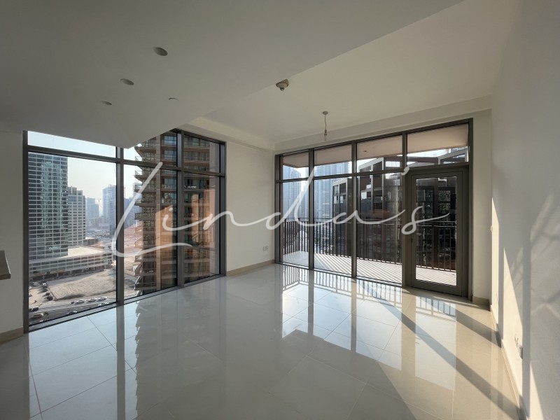 Vacant  |  Great Location |  High floor