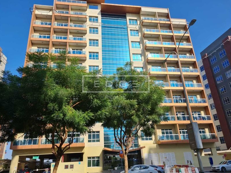 Well Maintained |High Floor |  Exclusive Unit