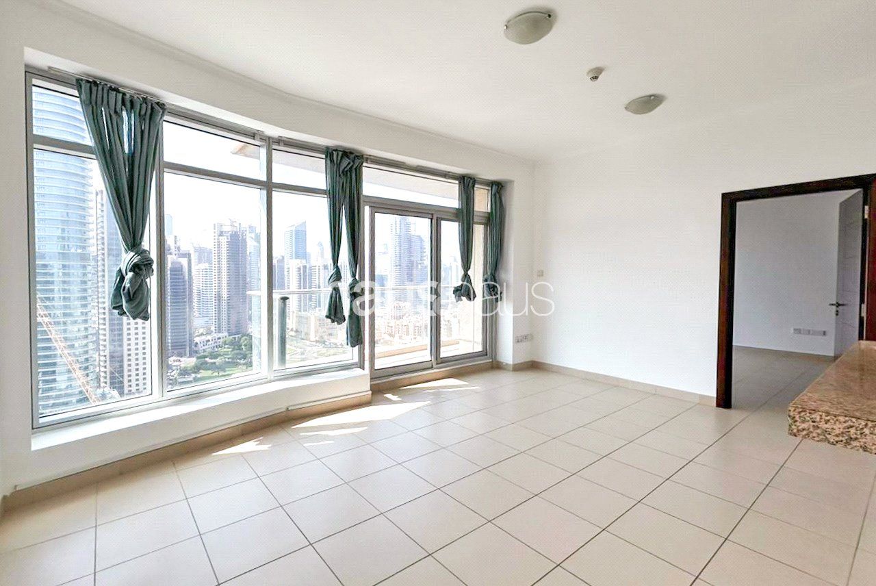 Tenanted | Old Town Views | High Floor | High ROI