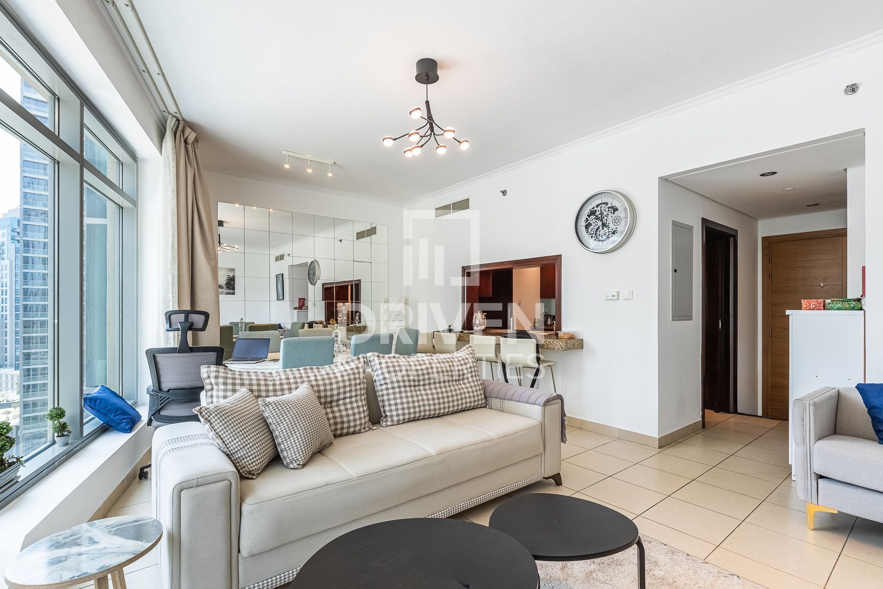 Spacious Unit w/ Boulevard and Burj View
