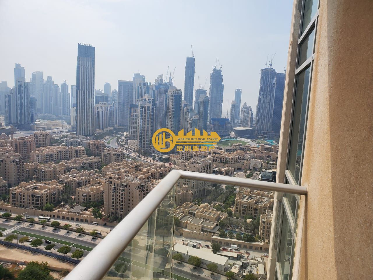 High Floor 1BR with Old Town view ! High ROI