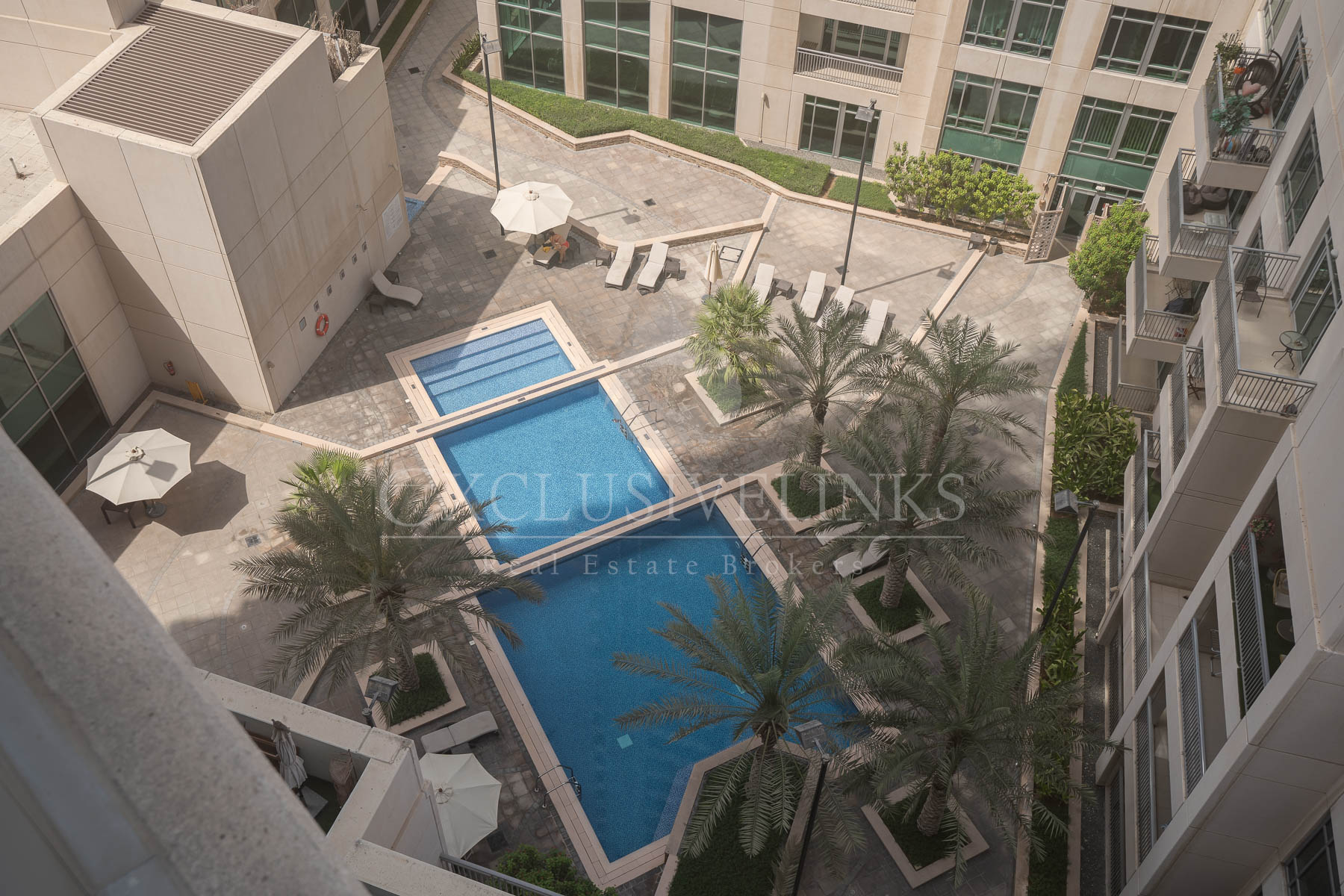Vacant 1 BR | Prime Location | Immediate Viewing