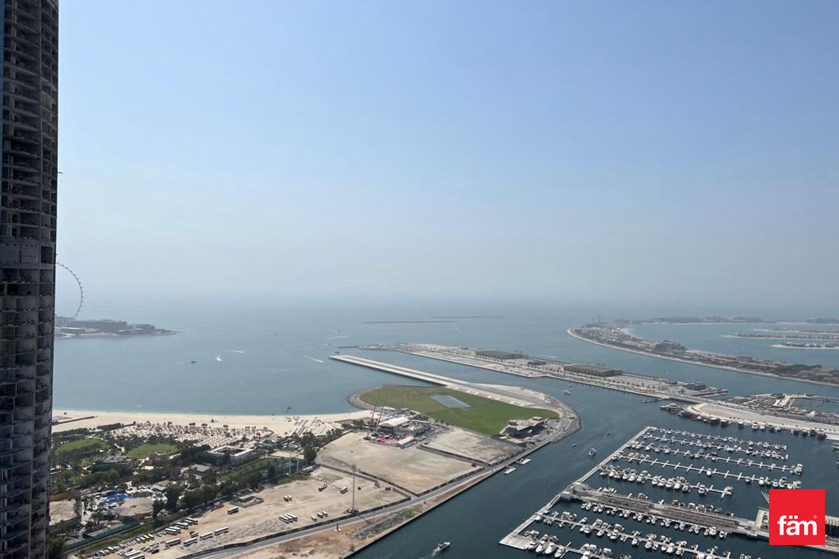 Spacious layout | Full sea view |Vacant