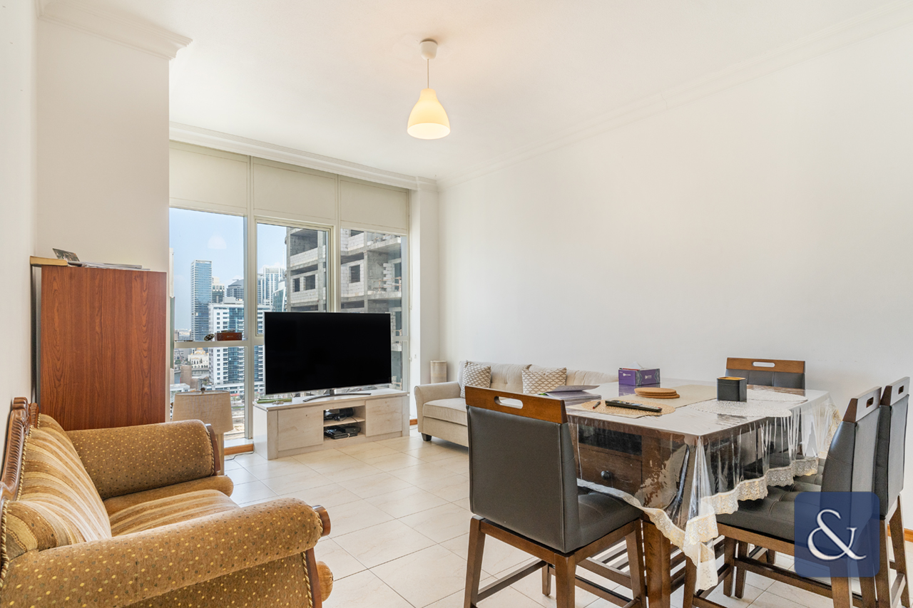 One Bedroom | MAG 214 | Marina Skyline View