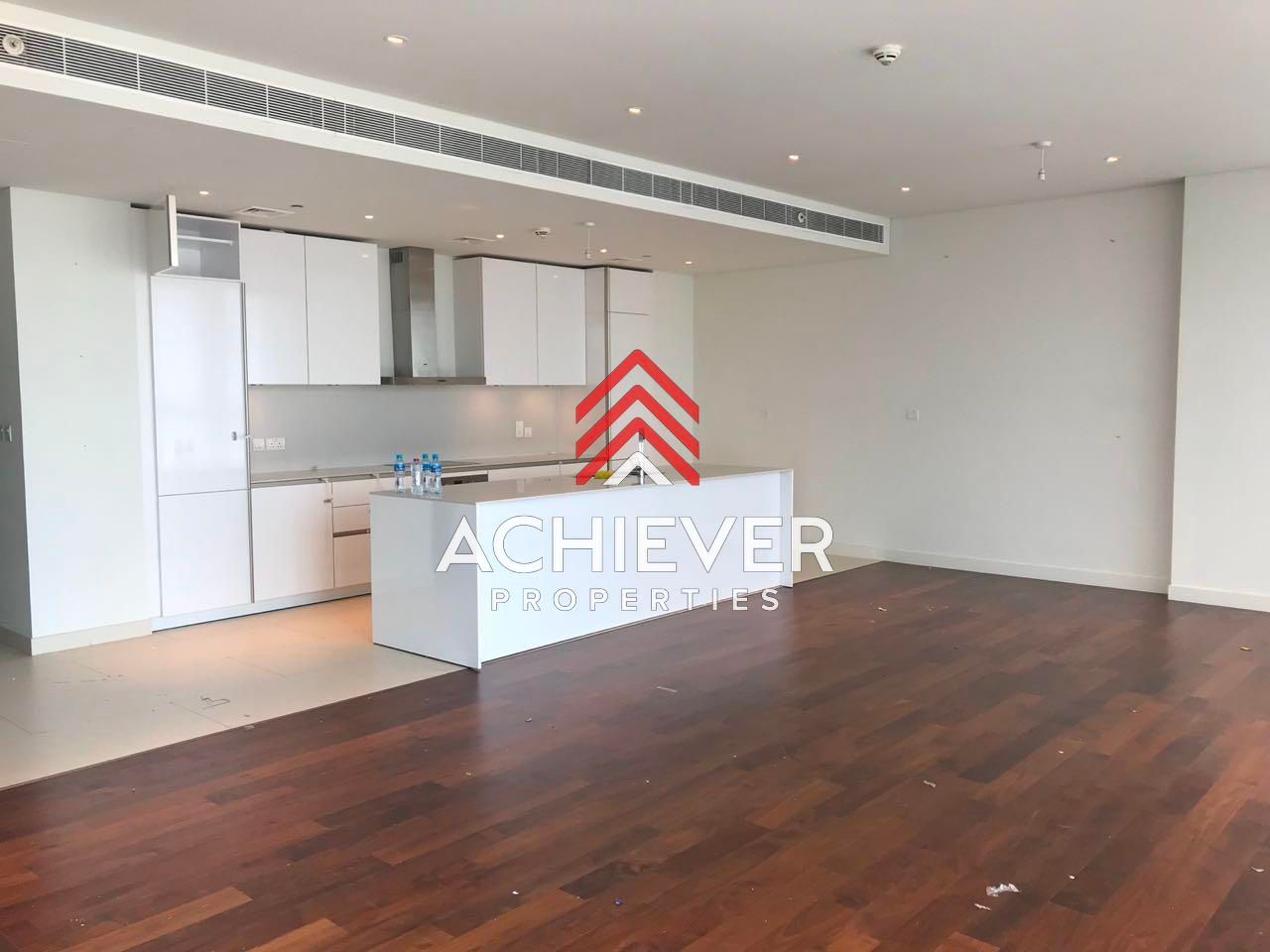 Exquisite 3 BR+M | Upgraded | High floor