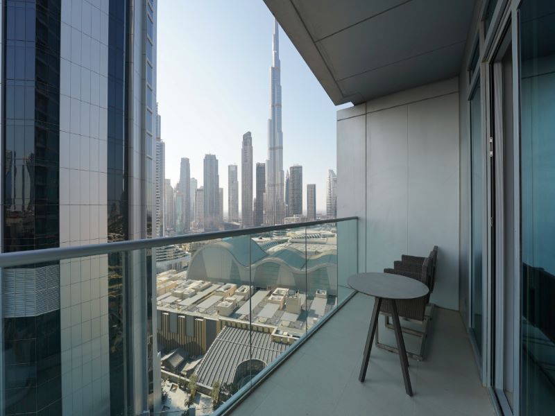 LUXURIOUS FULLY FURNISHED   BREATH TAKING BALCONY  VIEW