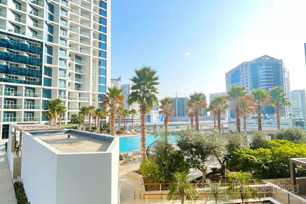 Spacious | Pool View | Brand New
